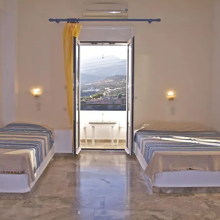 Helios & Apts Makry Gialos (Crete)