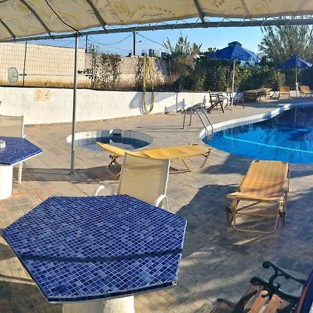 Helios & Apts Hotel